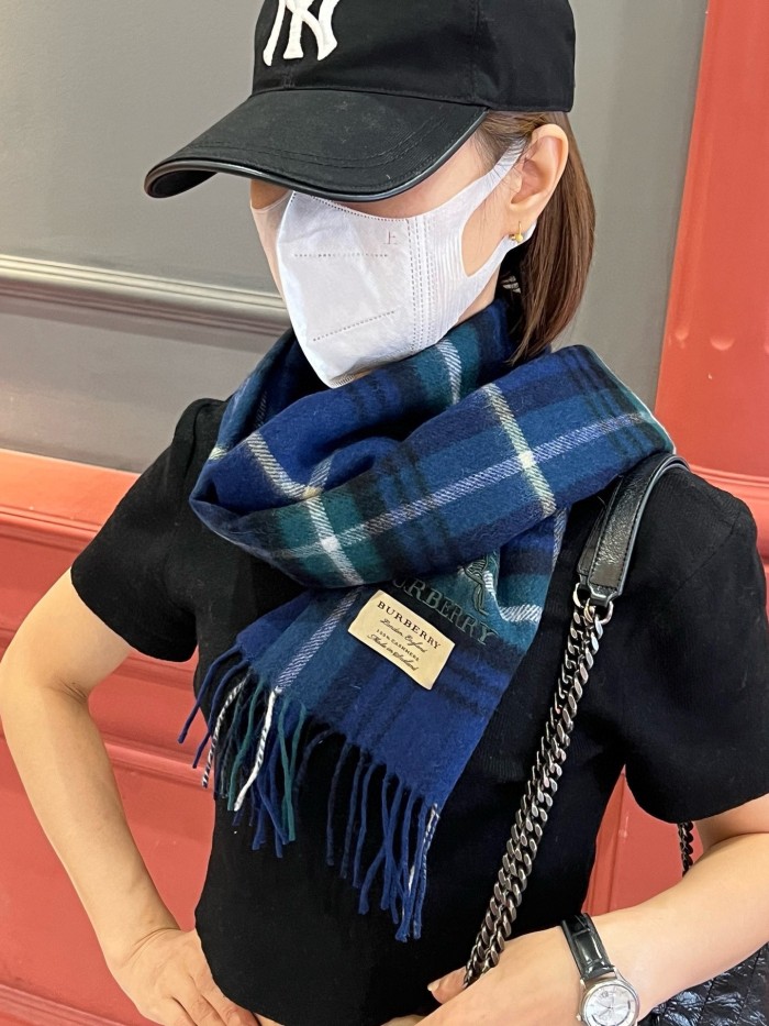 ★超人気 バーバリー 偽物通販 定番カシミアチェックマフラー