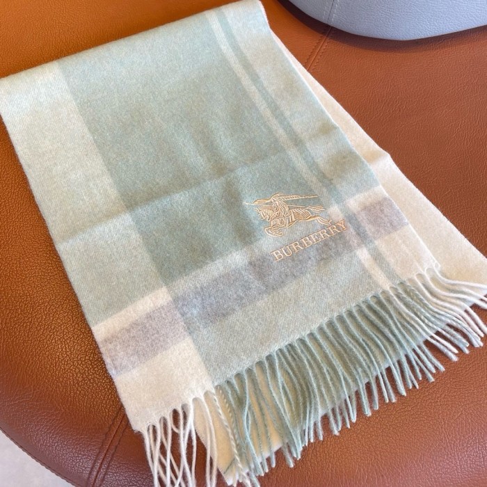 追跡付 バーバリー 激安偽物 の定番刺繍戦馬カシミヤのマフラー