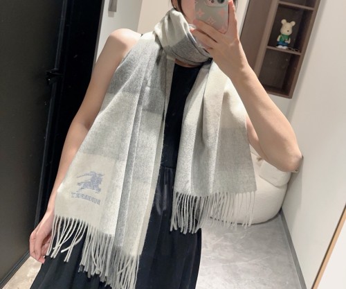 追跡付 バーバリー 激安通販 マフラーのストール