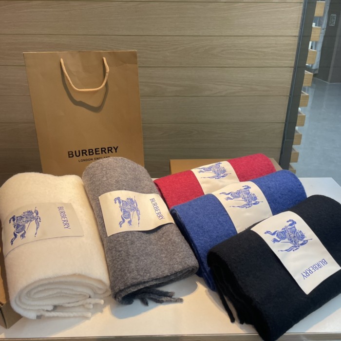 【話題商品！】バーバリー スーパーコピー 馬海毛マフラー
