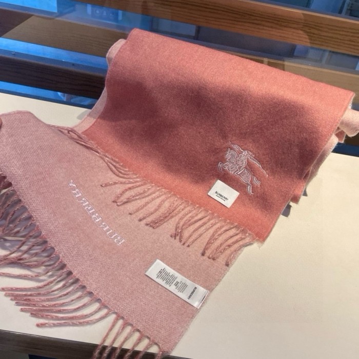 超奇跡の入荷☆ バーバリー コピーおすすめ 両面スカーフ