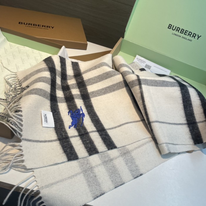 日本未入荷 バーバリー コピーおすすめ 定番スカーフカシミヤマフラー