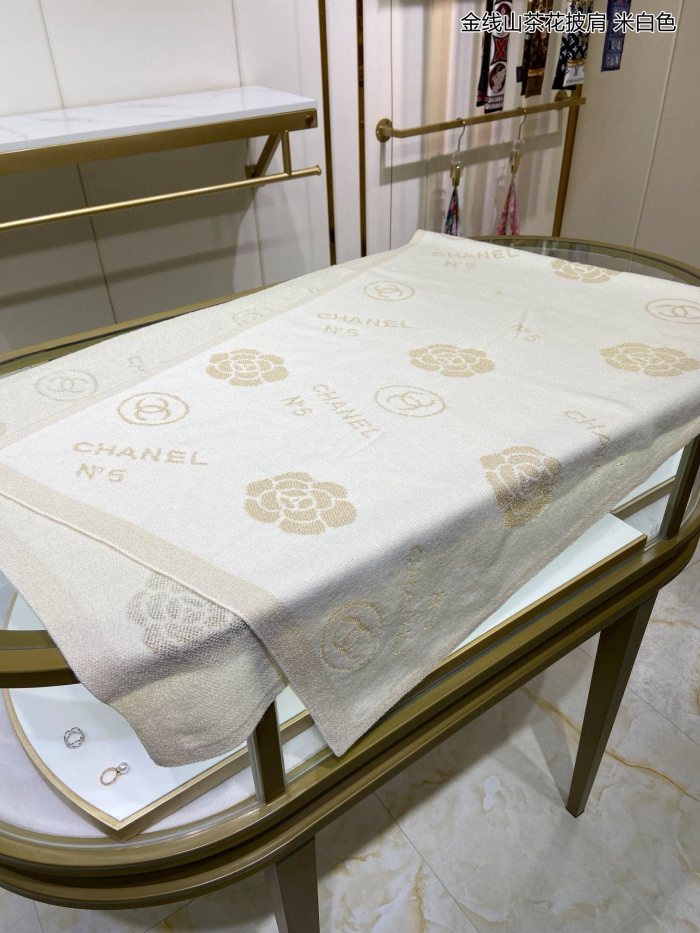 超奇跡の入荷☆ シャネル コピー 金糸ツバキストール