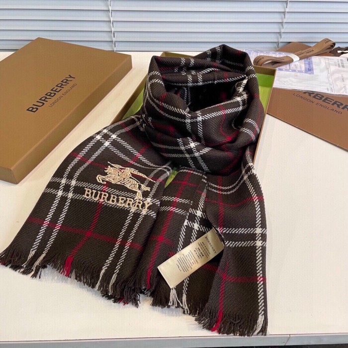 大人気 バーバリー n級品 カシミヤストライプのチェックスカーフ