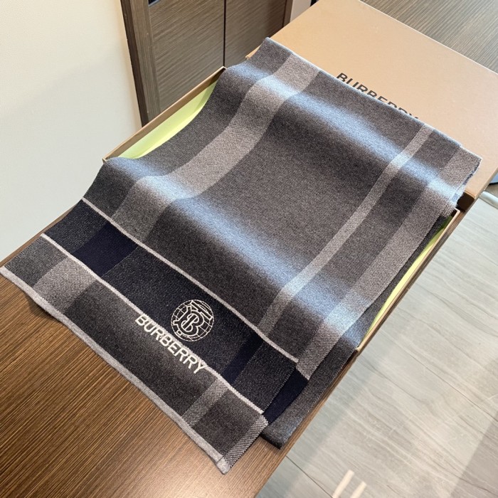 日本未入荷 バーバリー 偽物通販 トップカシミアマフラー