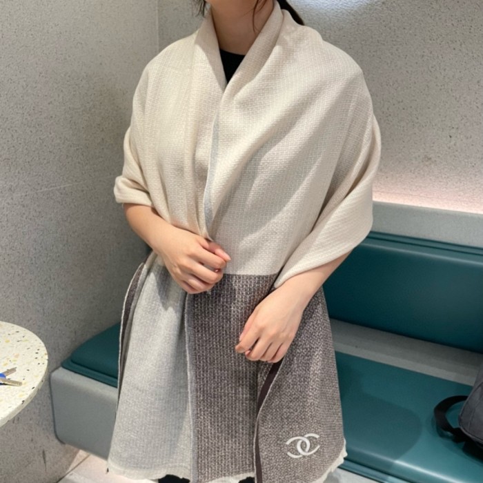 入手困難 シャネル n級品 カシミヤマフラー
