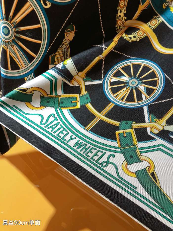 入手困難 エルメス 偽物通販 90 cmシルクスカーフ