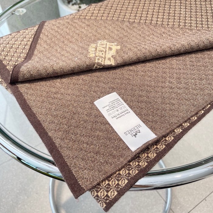 追跡付 エルメス n級品 激安偽物 カップルスタイルマフラー