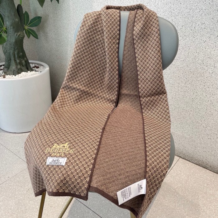 追跡付 エルメス n級品 激安偽物 カップルスタイルマフラー