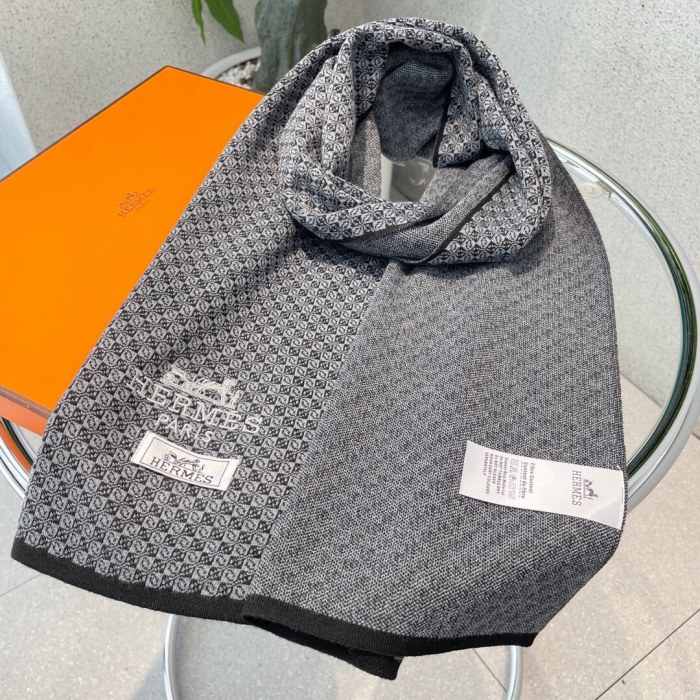 日本未入荷 エルメス スーパーコピー カップルスタイルマフラー