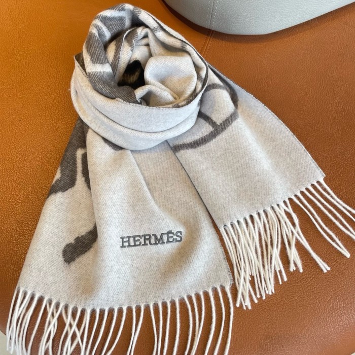 大人気 エルメス スーパーコピー シミヤのジャカードマフラー