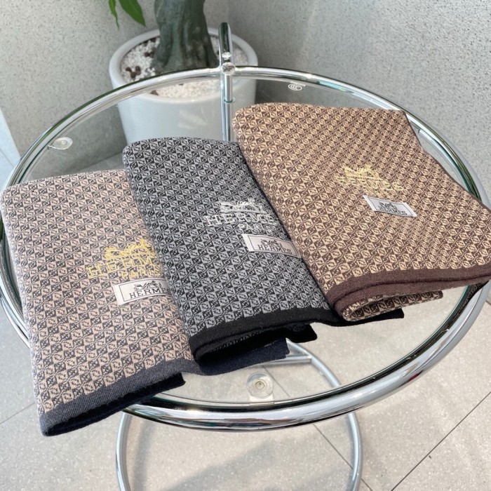 追跡付 エルメス n級品 激安偽物 カップルスタイルマフラー
