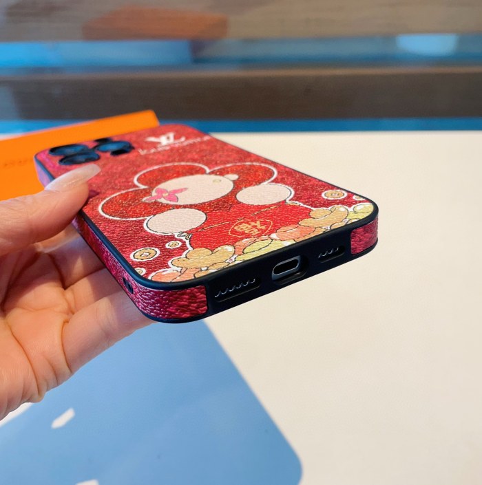 【限定】ルイヴィトン 激安偽物 LV縁側貼りスマホケース