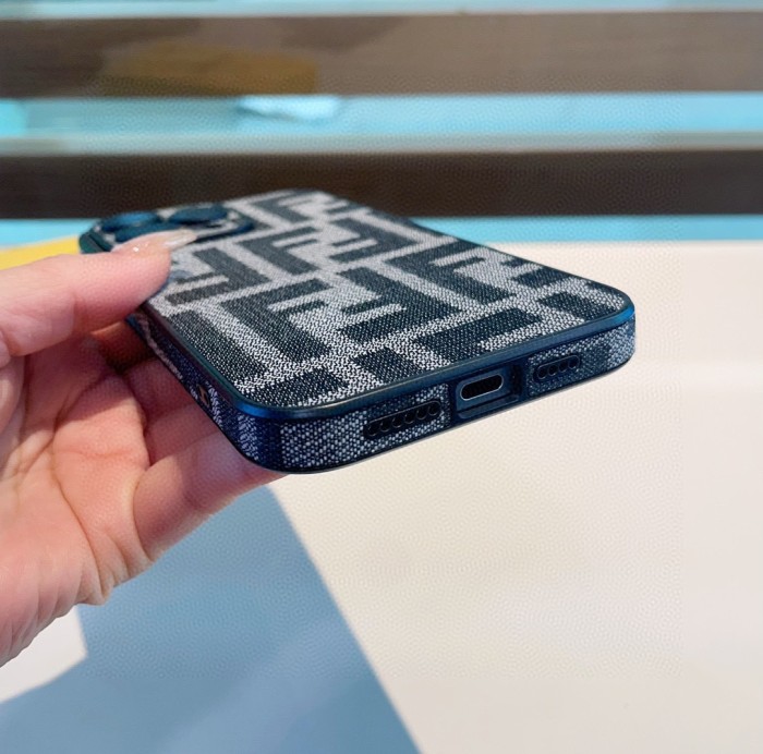 新作 フェンディ 激安通販 FENDI携帯ケース
