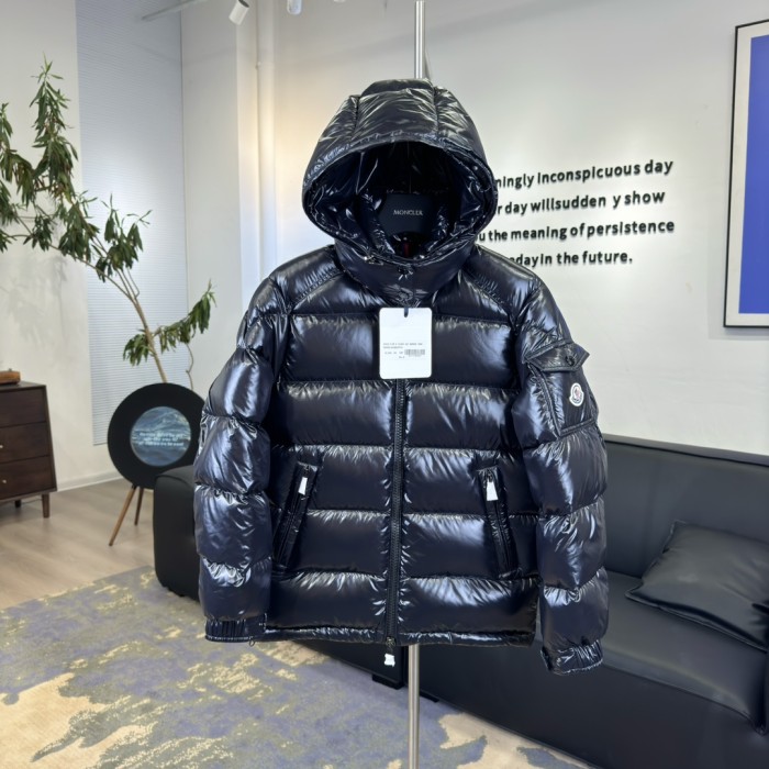 入手困難 モンクレール 激安偽物 MONCLERのレディースマヤダウンジャケット