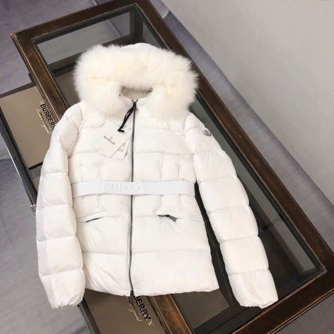 ★超人気 モンクレール コピーおすすめ MONCLER女性用連帽ダウンジャケット