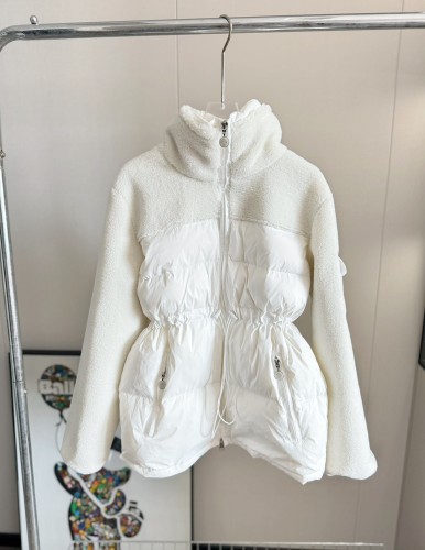 超奇跡の入荷☆ モンクレール 激安偽物 Monclerラム毛つづりウエストダウンジャケット