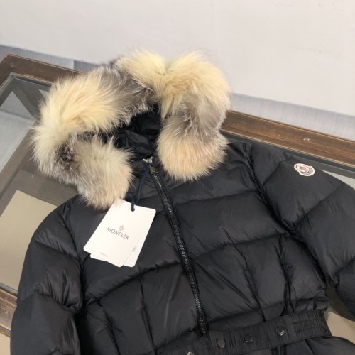 高品質 モンクレール 激安偽物 MONCLER女性用連帽ダウンジャケット