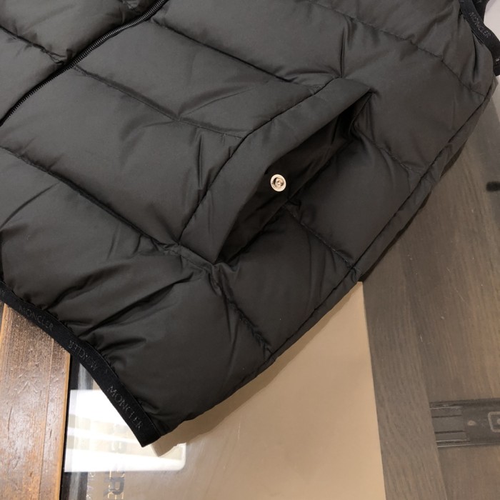 使い勝手良し モンクレール 激安通販 MONCLER2024最新ダウンベスト
