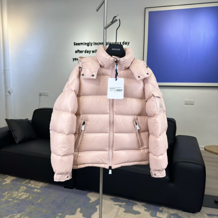 高品質 モンクレール 偽物通販 MONCLERのレディースマヤダウンジャケット