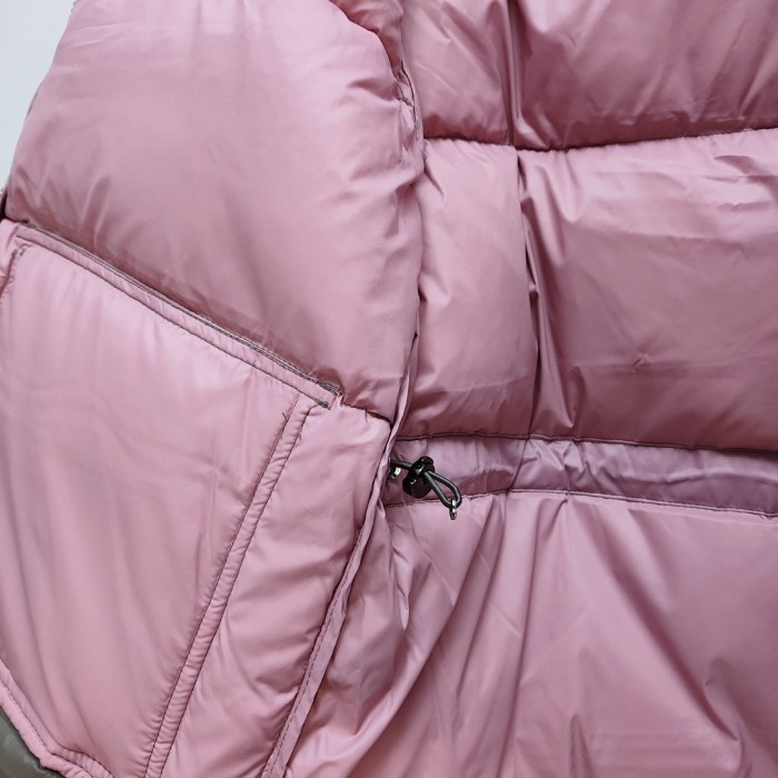 一目惚れ♪ モンクレール n級品 MONCLERの秋冬のぶつかり色ショートキャップダウンパンダウンジャケット3色