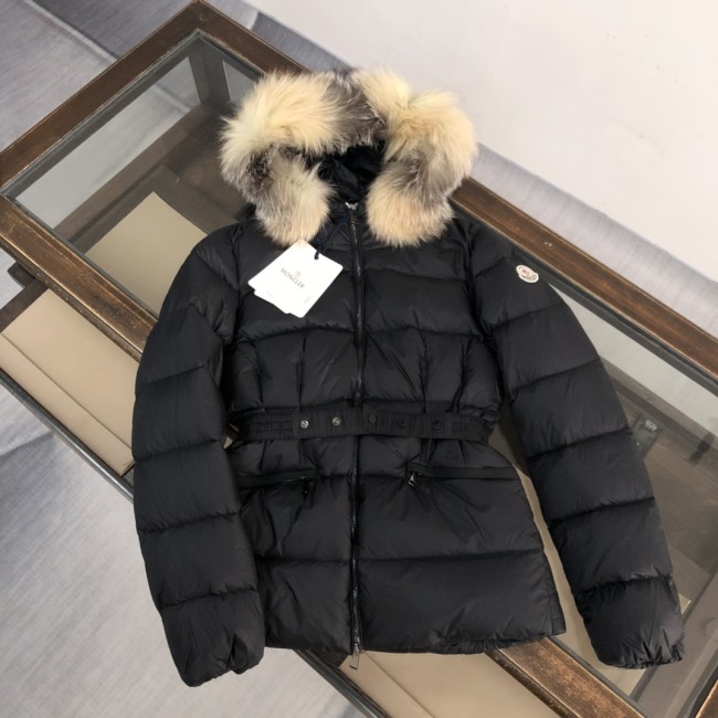 高品質 モンクレール 激安偽物 MONCLER女性用連帽ダウンジャケット