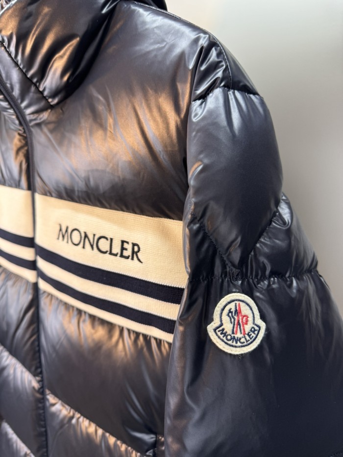 使い勝手良し モンクレール 偽物通販 MONCLERピュアカラーアルファベットロゴキルティングニットダウンジャケット