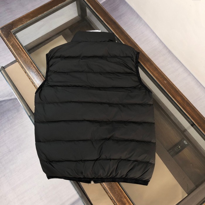 使い勝手良し モンクレール 激安通販 MONCLER2024最新ダウンベスト