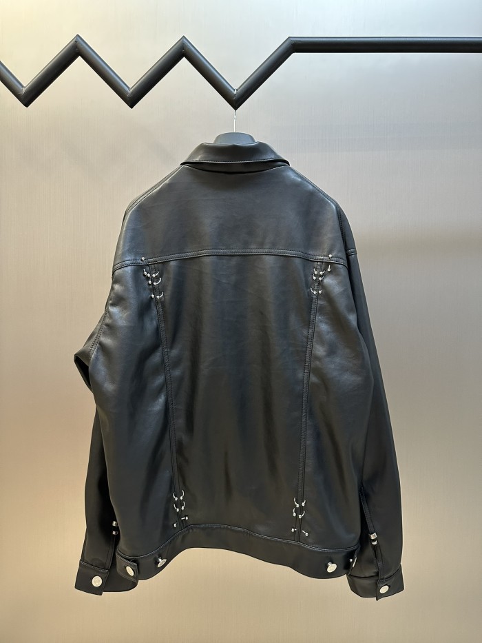 超奇跡の入荷☆ バレンシアガ 激安偽物 2024SSショー限定リベットレザー