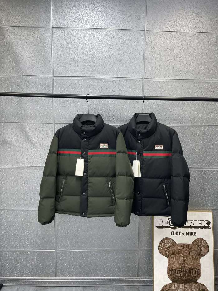 【話題商品！】グッチ n級品 ロゴ入りリボンスタンドカラーダウンジャケット