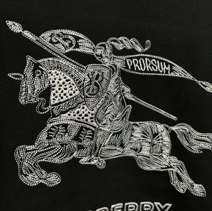 追跡付 バーバリー コピーおすすめ 騎士戦馬刺繍丸首長袖衛衣
