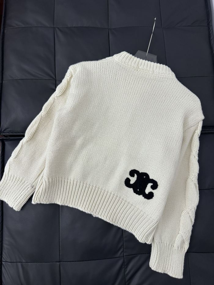 稀少 セリーヌ スーパーコピー 胸に刺繍を施した背中のフロックジップコート