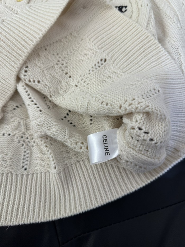 ★超人気 セリーヌ 激安通販 金ボタンカーディガン重工業編み万針刺繍ロゴディテール絞り