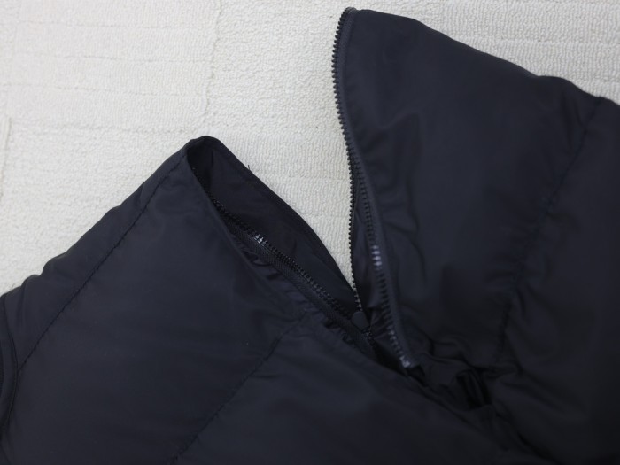 使い勝手良し ディオール n級品 2024SS袖綿入れジャケットの取り外し