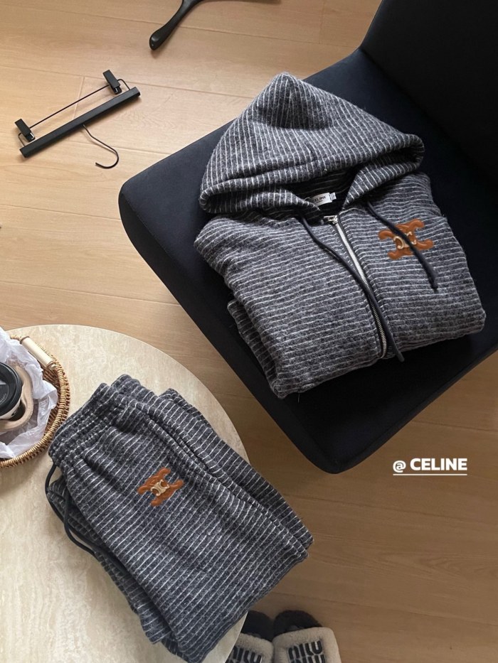 超奇跡の入荷☆ セリーヌ 激安通販 オレオラビットストライプセット