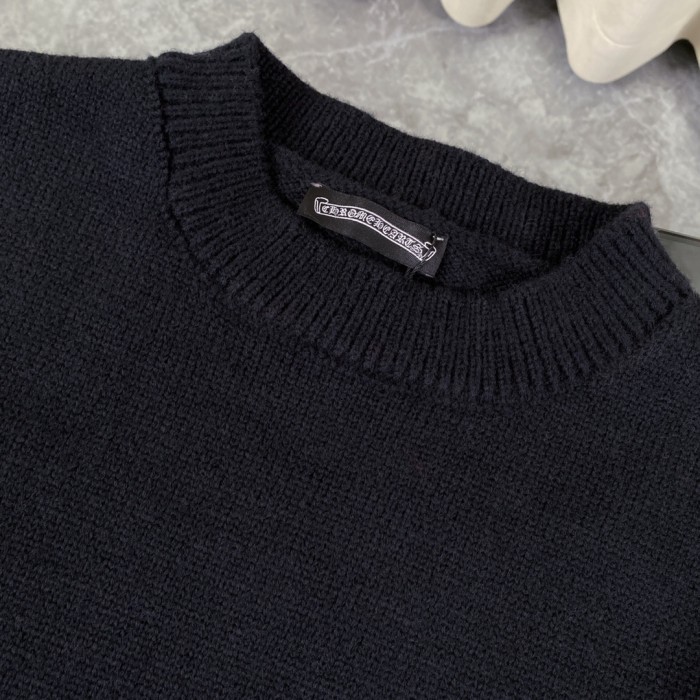 【限定】クロムハーツ n級品 クロスを貼って穴をあけるニットセーターのヘッダー