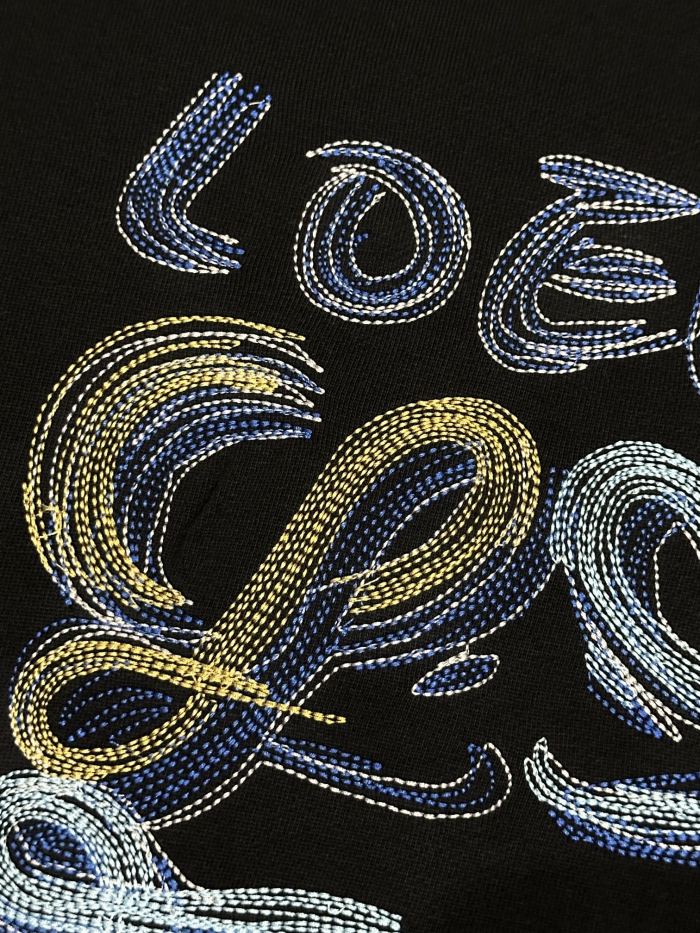 一目惚れ♪ ロエベ コピーおすすめ 定番柄万針刺繍連帽パーカー
