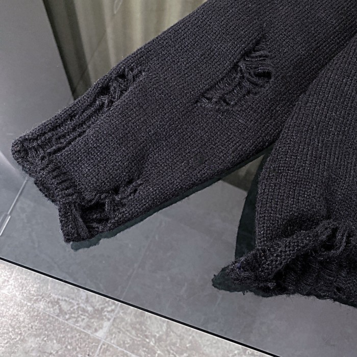 【限定】クロムハーツ n級品 クロスを貼って穴をあけるニットセーターのヘッダー