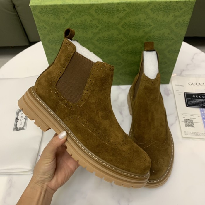 ★超人気 グッチ 激安偽物 のマーチンブーツ