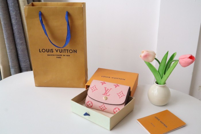 累積売上総額第１位！ ルイヴィトン n級品 短財布