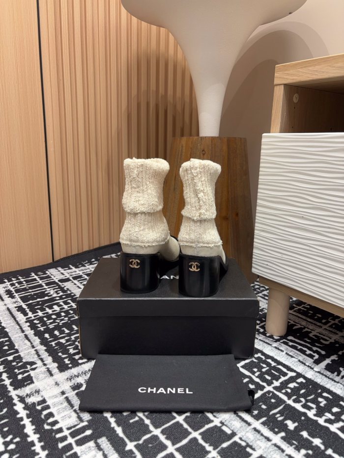 超奇跡の入荷☆ シャネル n級品24 Ss秋冬Chanel小香太ヒール毛糸ショートブーツ