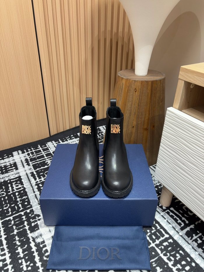 一目惚れ♪ ディオール 激安通販 24 Ss秋冬Miss Diorマーティンブーツショートブーツ
