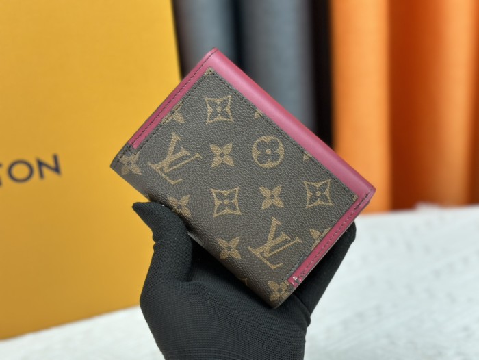 大人気 ルイヴィトン コピー 短財布
