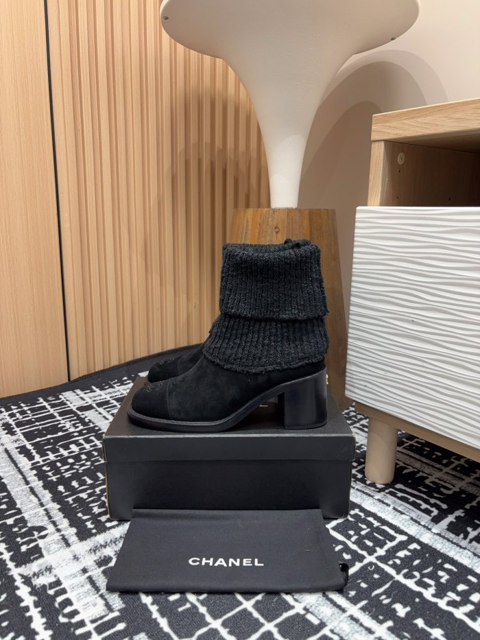 使い勝手良し シャネル 激安偽物 24 Ss秋冬Chanel小香太ヒール毛糸ショートブーツ