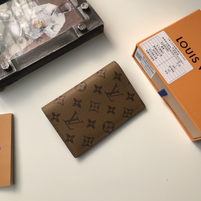日本未入荷 ルイヴィトン n級品 短財布