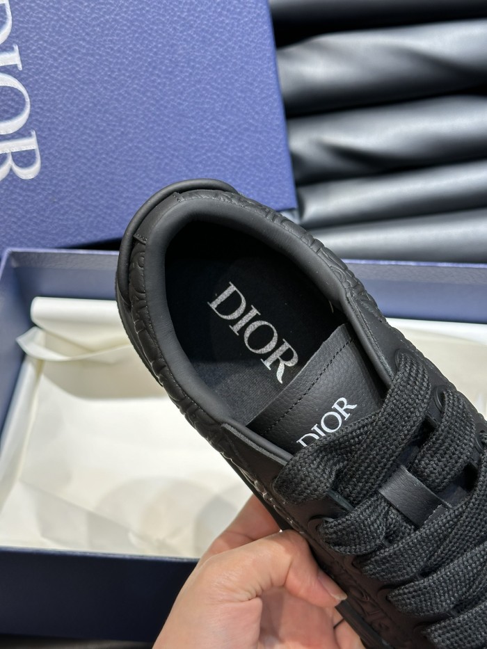 超奇跡の入荷☆ グッチ 激安通販 スニーカーはクラシックなテニスシューズ