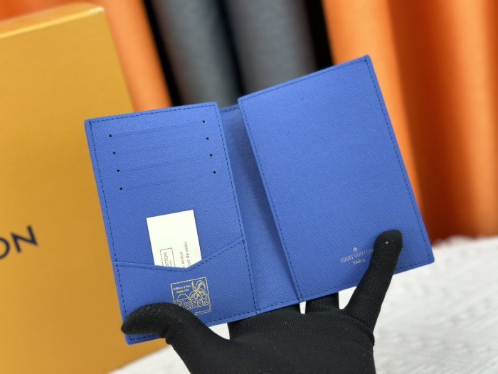 追跡付 ルイヴィトン コピーおすすめ 短財布