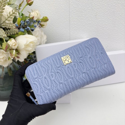 超奇跡の入荷☆ ディオール n級品 長財布