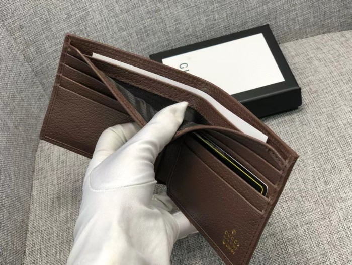 日本未入荷 グッチ コピー 短財布