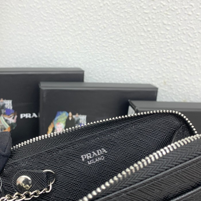 追跡付 プラダ コピーおすすめ 短財布